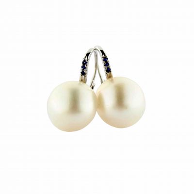 Orecchini oro bianco 18Kt con perle Mabè e zaffiri blu